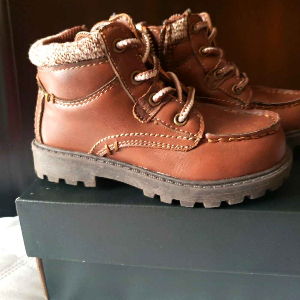 Dr. Scholl's Boots Baby, size 7